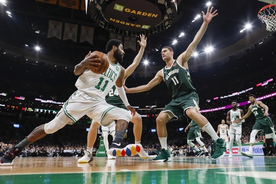 Giannis Antetokounmpo lại tiếp tục không thể cản phá, đẩy cuộc tình giữa Kyrie Irving và Boston Celtics đến lúc phải chia ly?